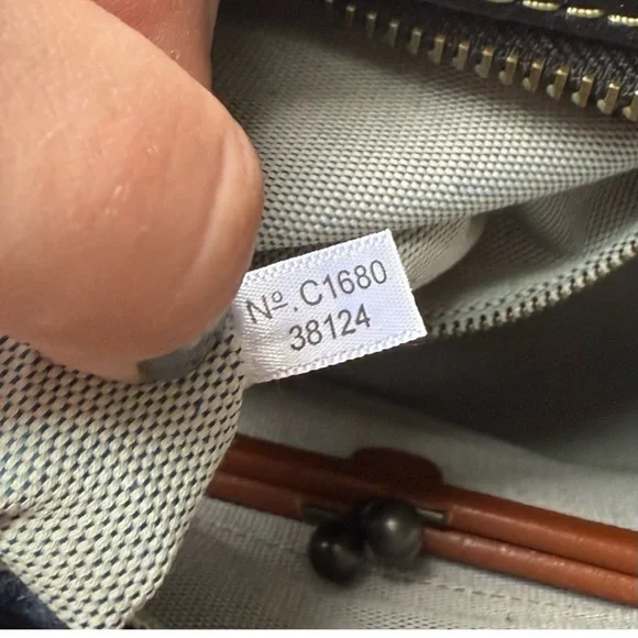 EUC Coach 1941 Rogue 31 in Olive Glovetanned Pebble Leather w/ Blue Suede Lining - Picture 8 of 8